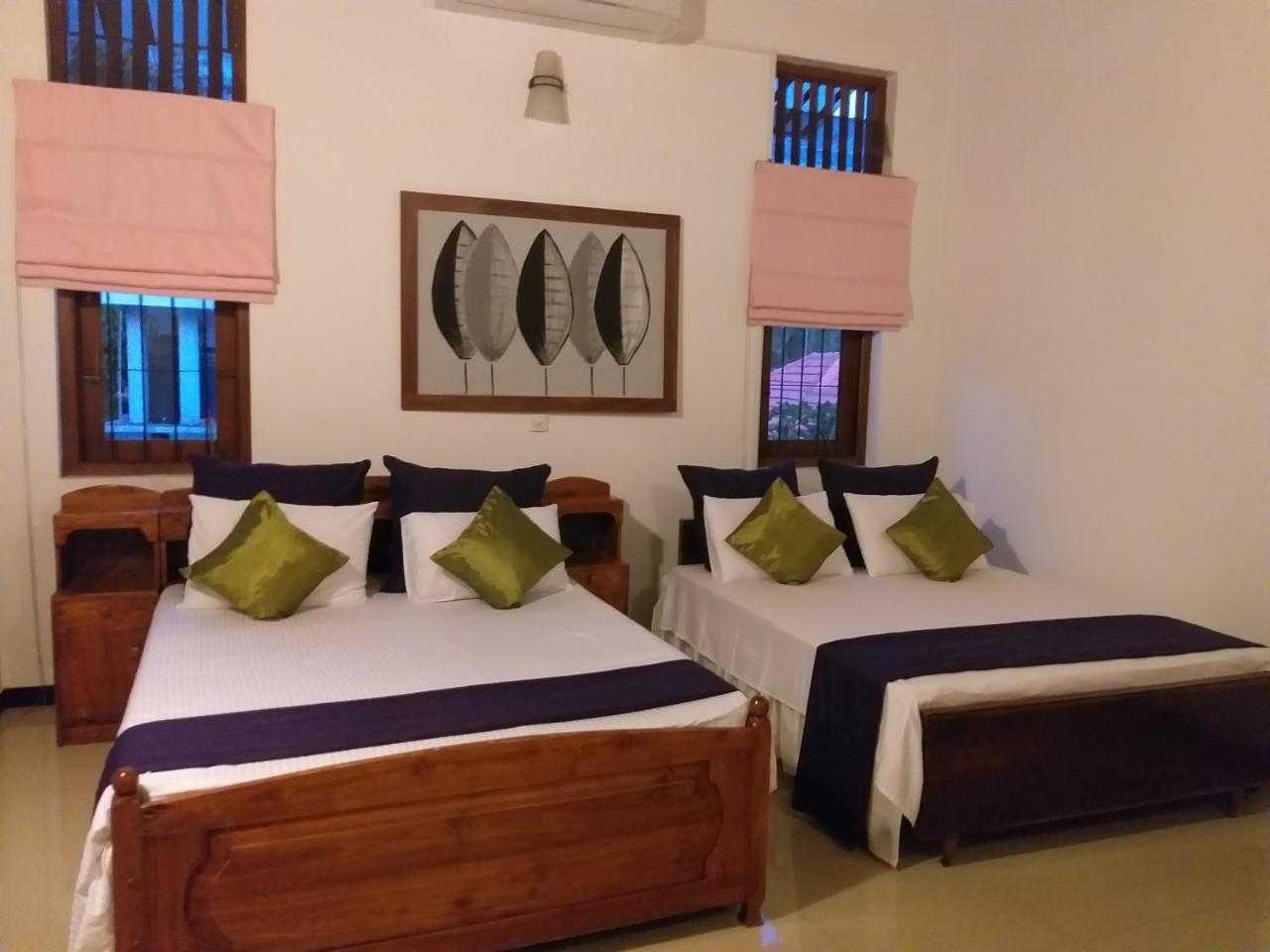 Cosy Nest Home Stay Негомбо Екстер'єр фото
